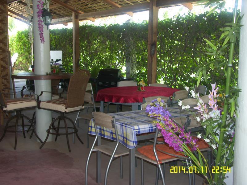 Hotel Sisters Inn Moalboal Esterno foto